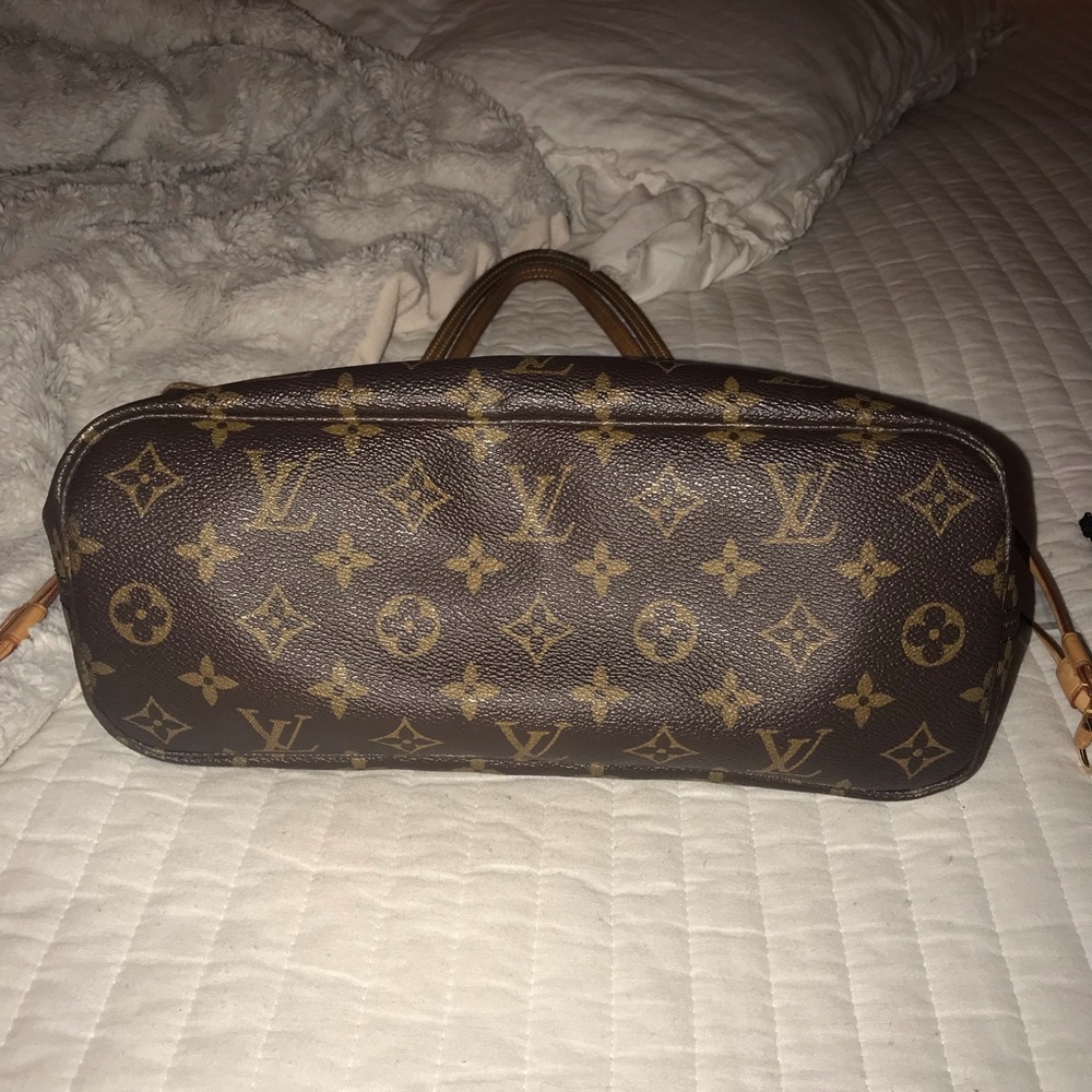 Louis Vuitton PM Neverfull Tote - Picture 5 of 5